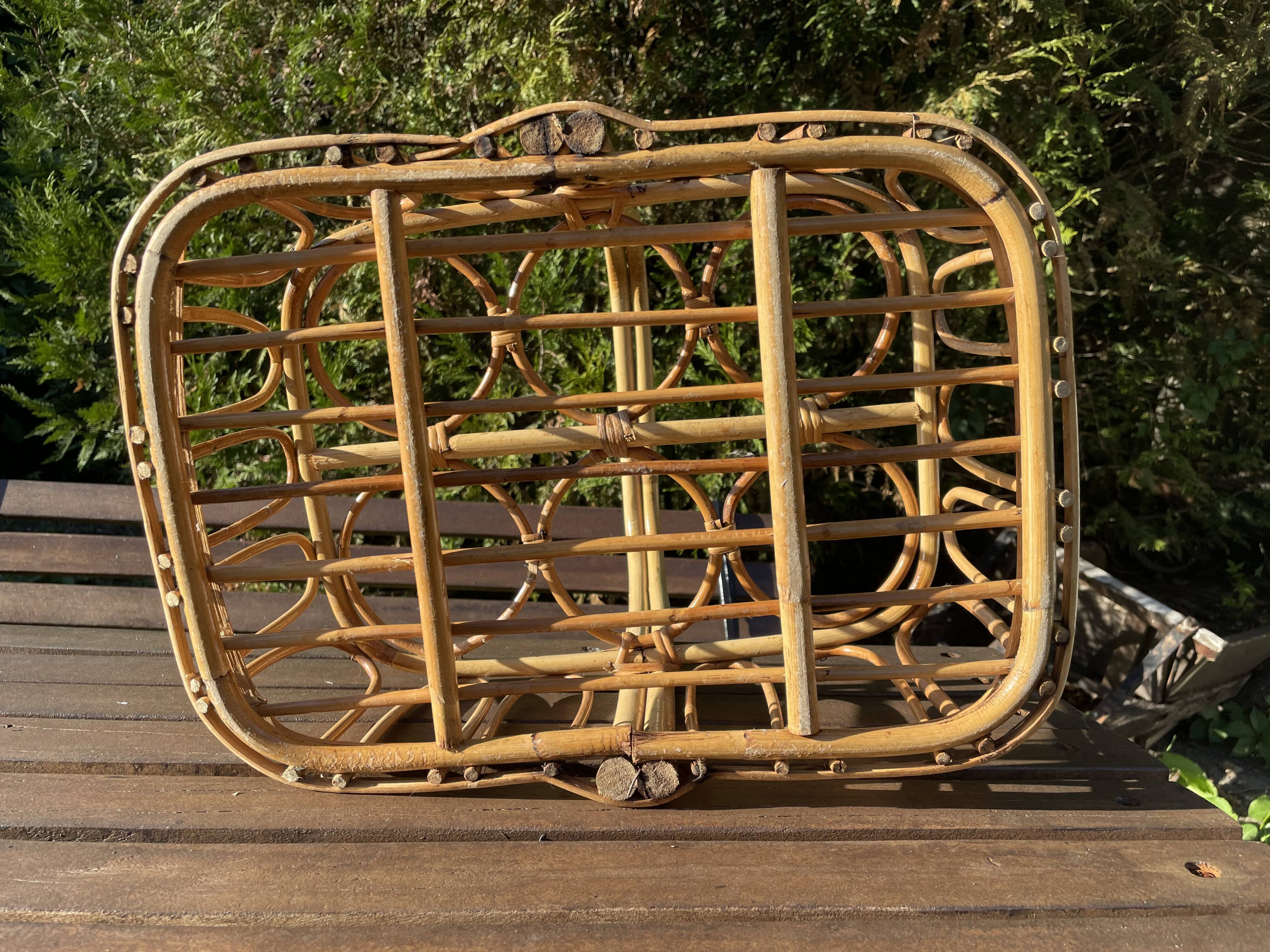 Bamboo rattan bottle holder