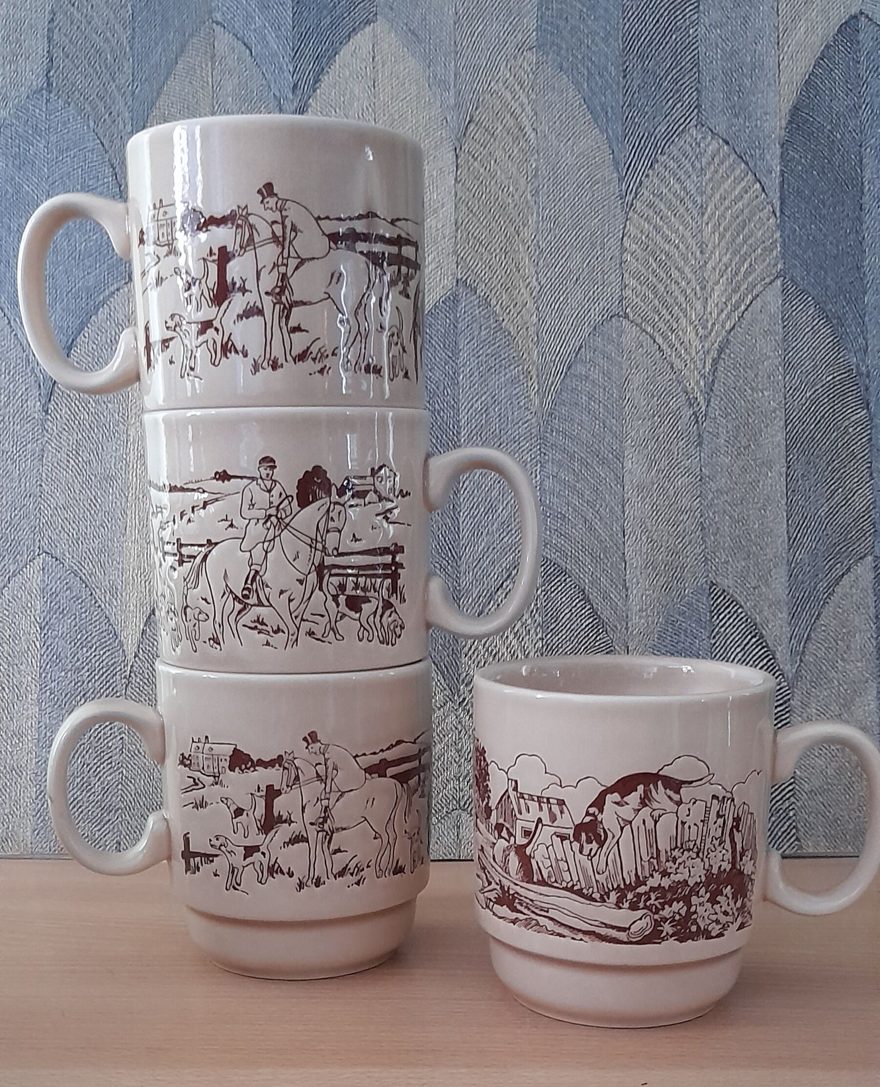 4 cups/mugs brown/beige - KilnCraft Stl England Deco hunting - vintage