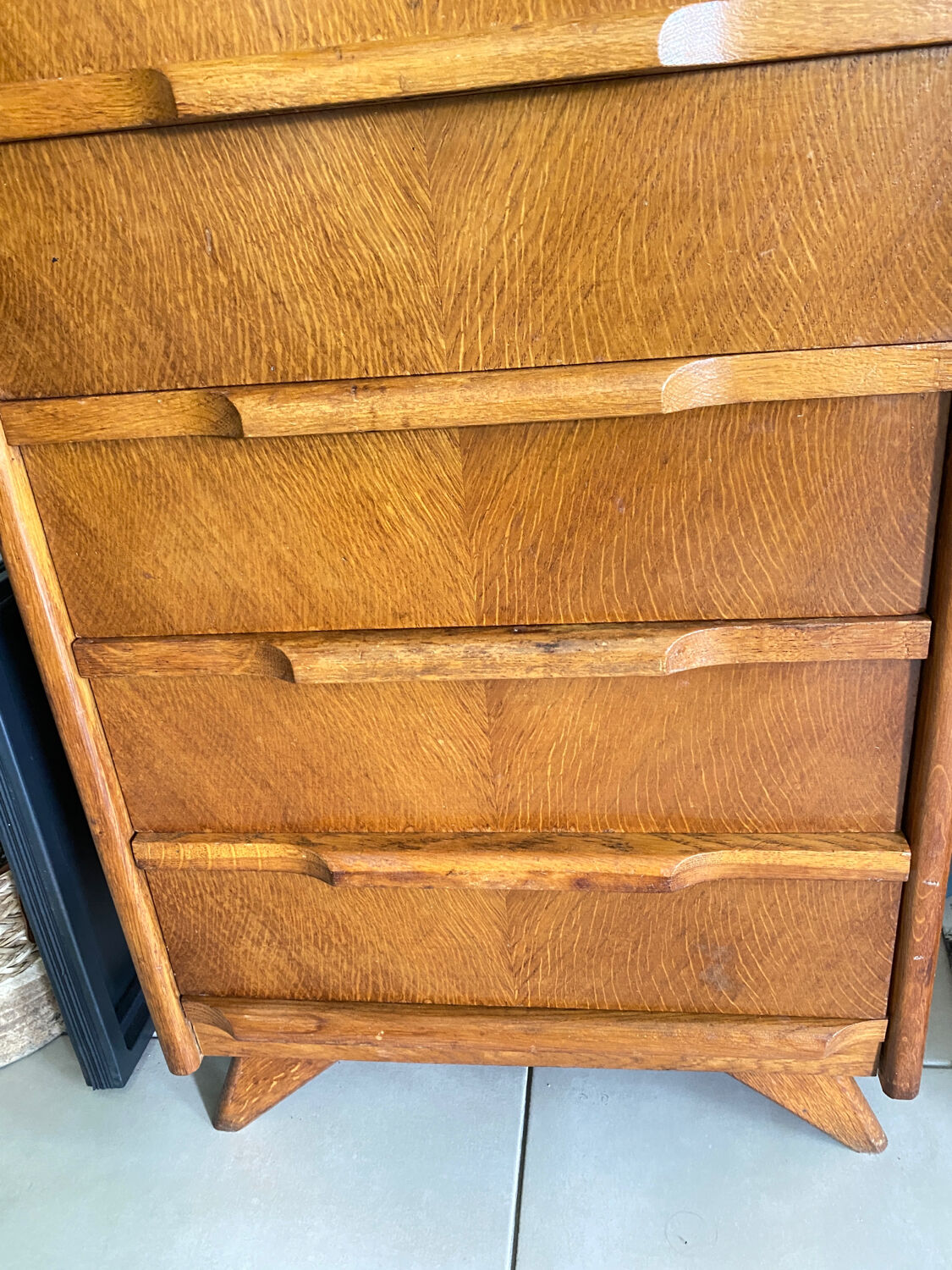 Vintage chest of drawers