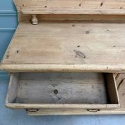 Large English chest of drawers (renovated)