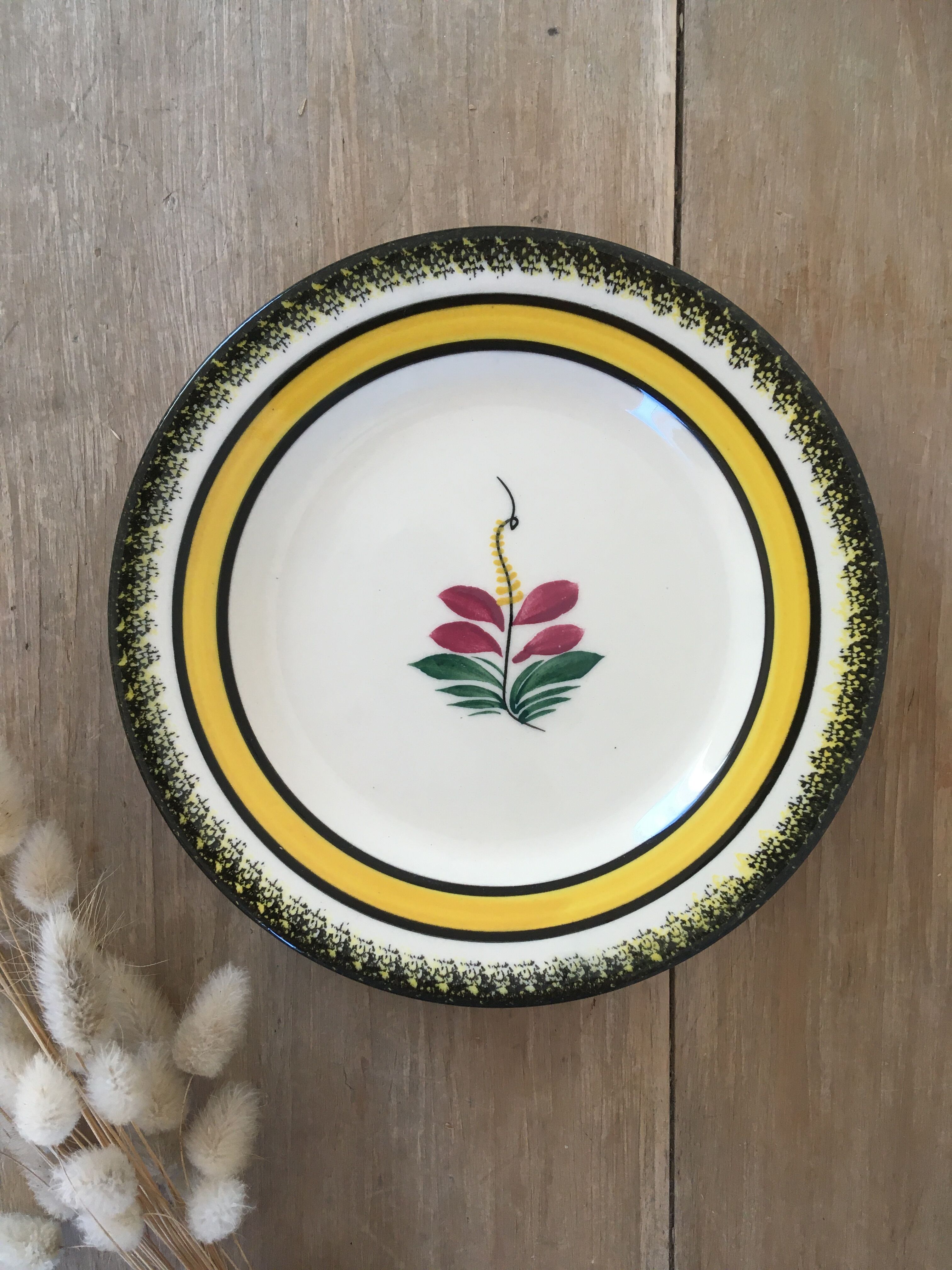 Yellow & black dessert plates Henriot Quimper