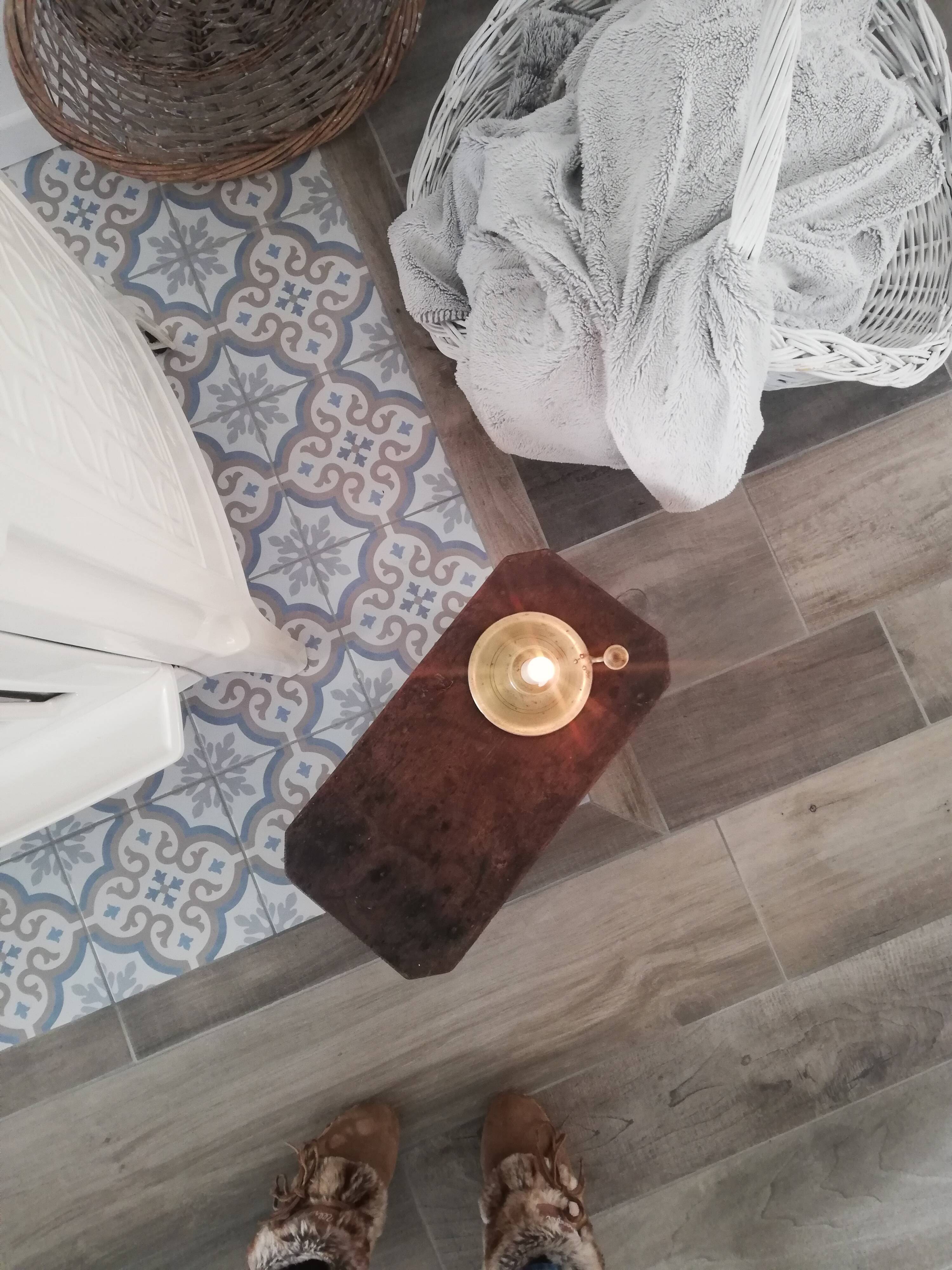 Farm stool / Vintage foot walk