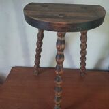 Stool, plant holder with beaded feet