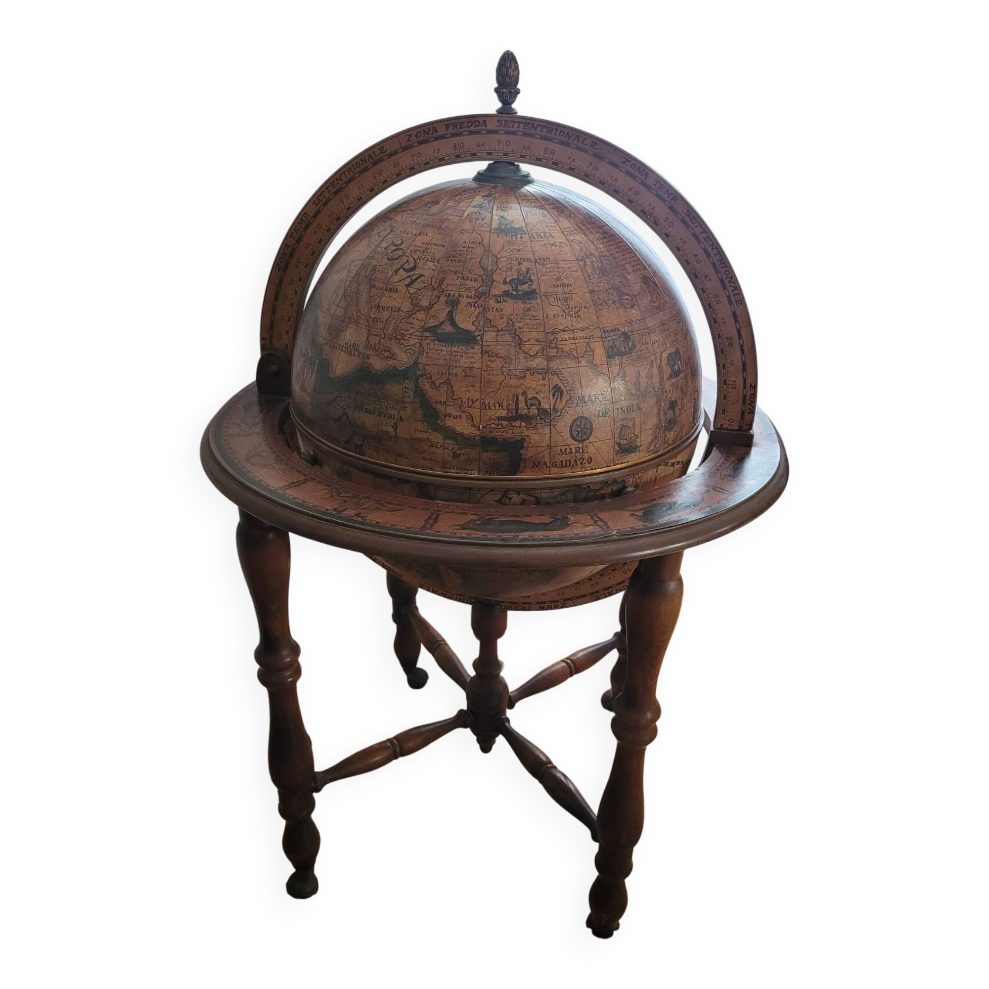 Vintage 70's world map bar