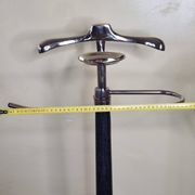Vintage metal and leather valet stand, 1980s, 125 cm