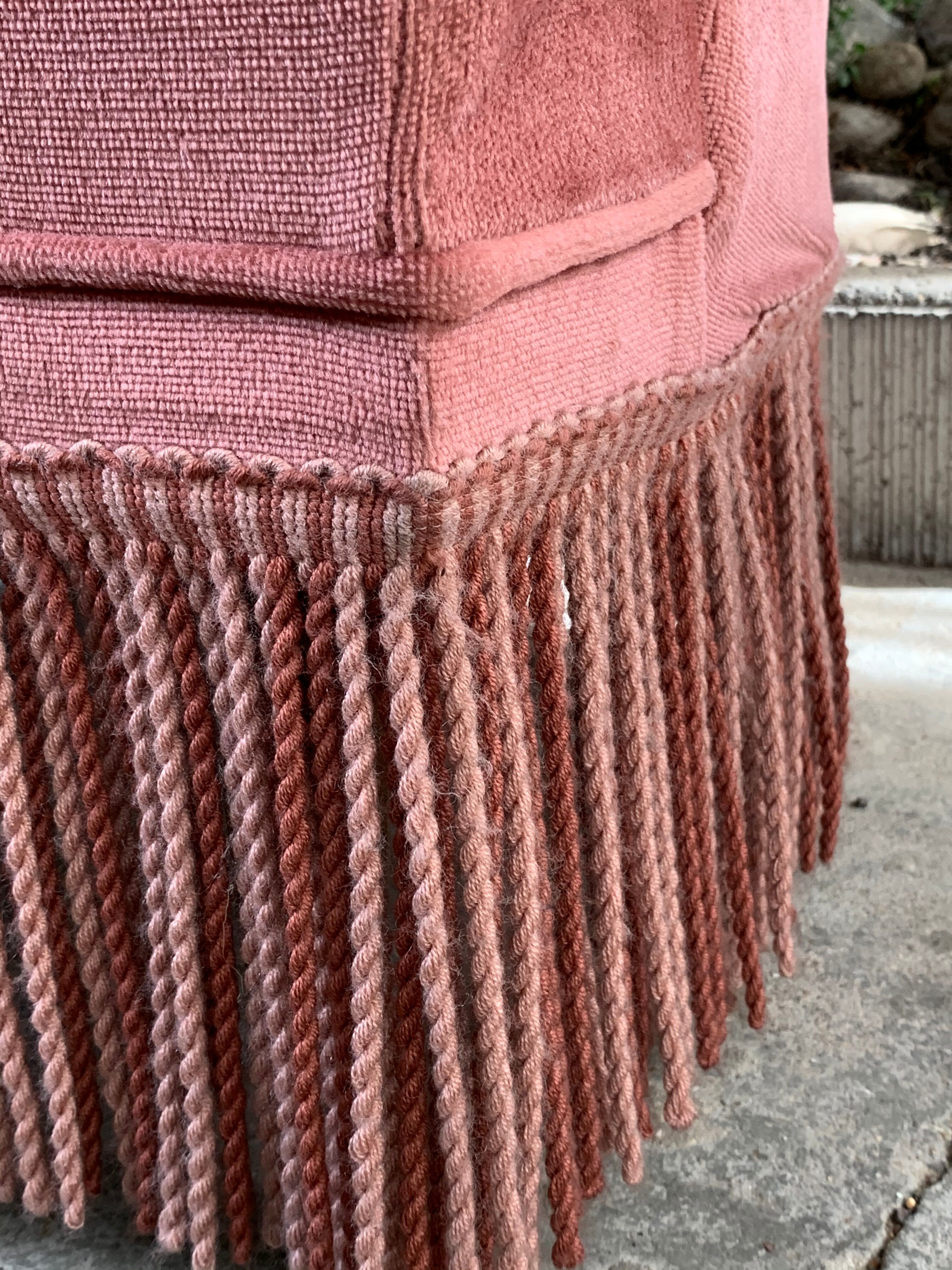 Pink velvet padded toad chair