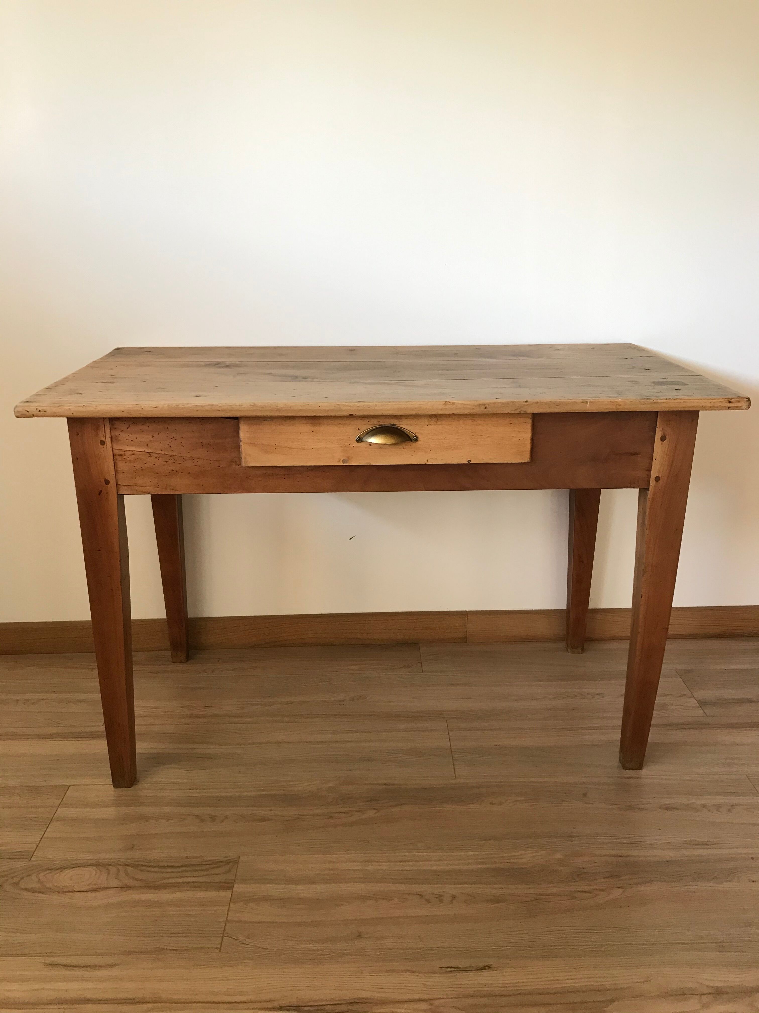 Farmhouse table