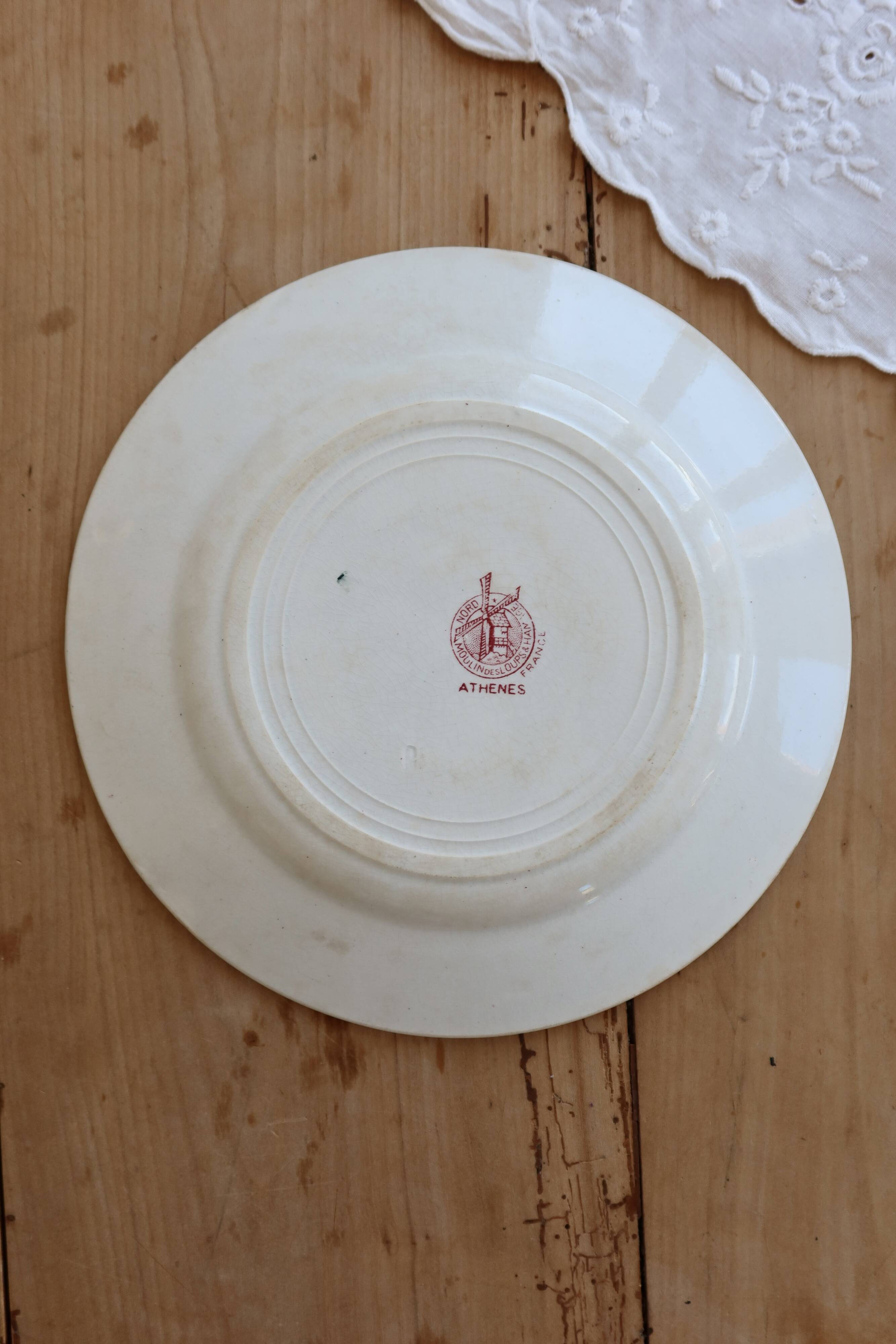 Red iron earth plate Moulin des Loups - Athens model
