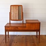 Scandinavian dressing table