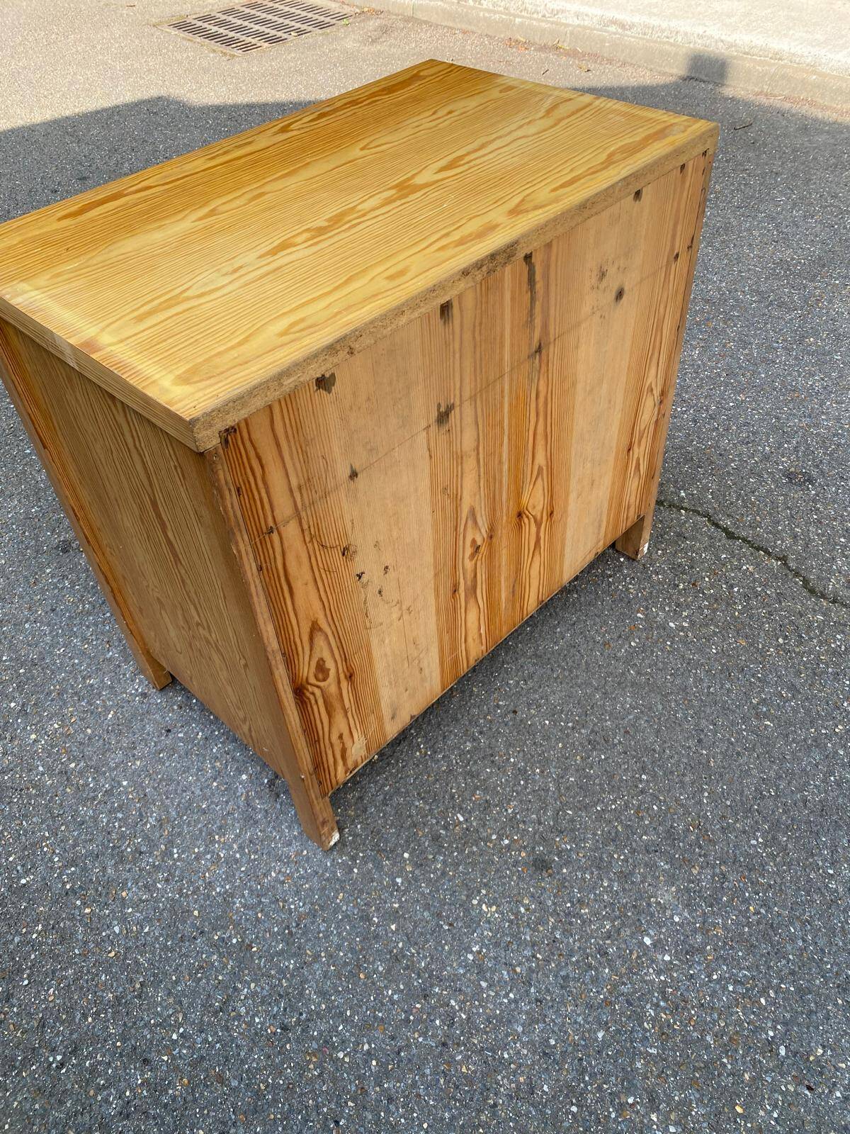 Scandinavian chest of drawers with 6 wooden drawers