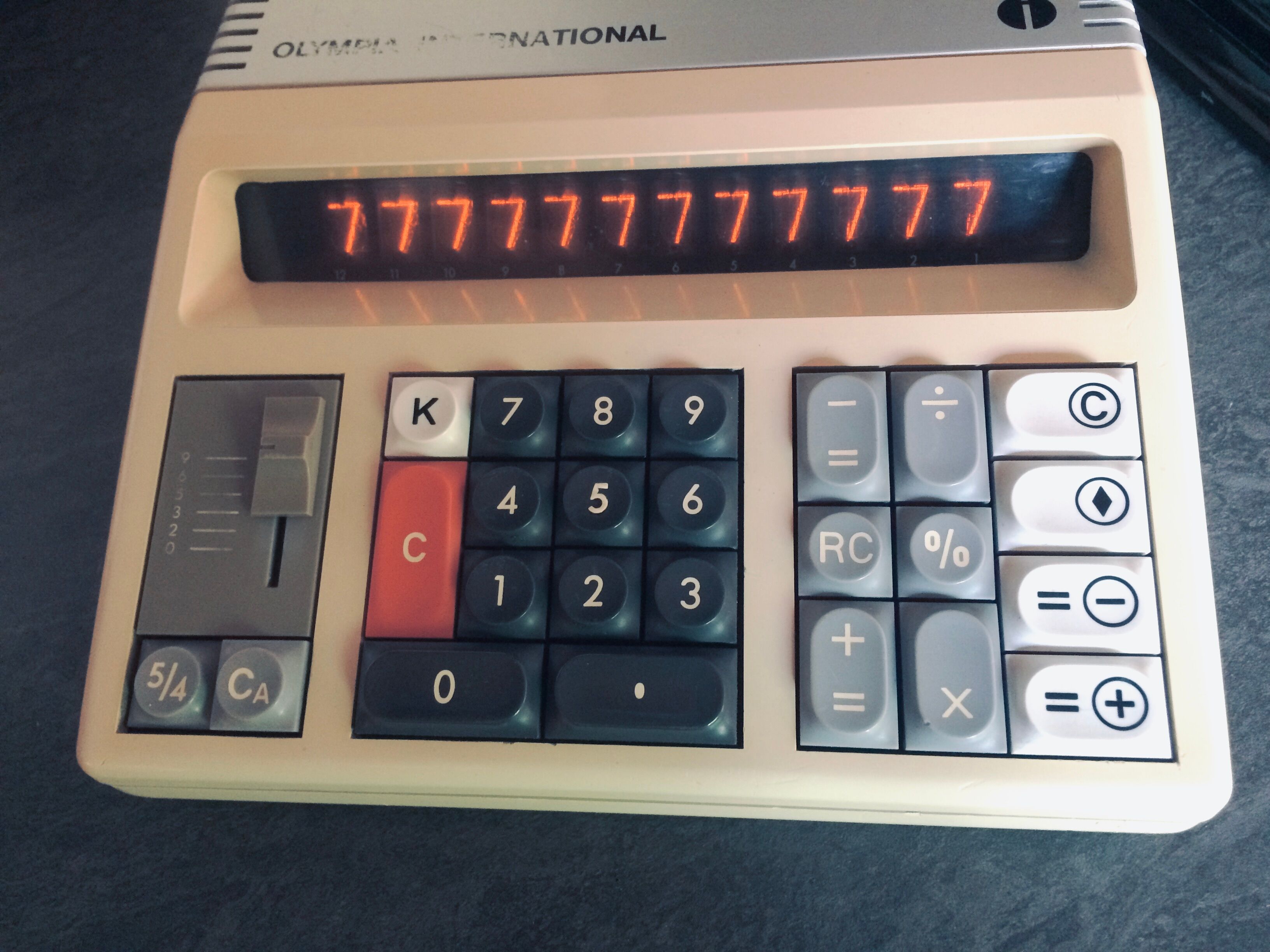 Vintage Olympia CD 401 calculator