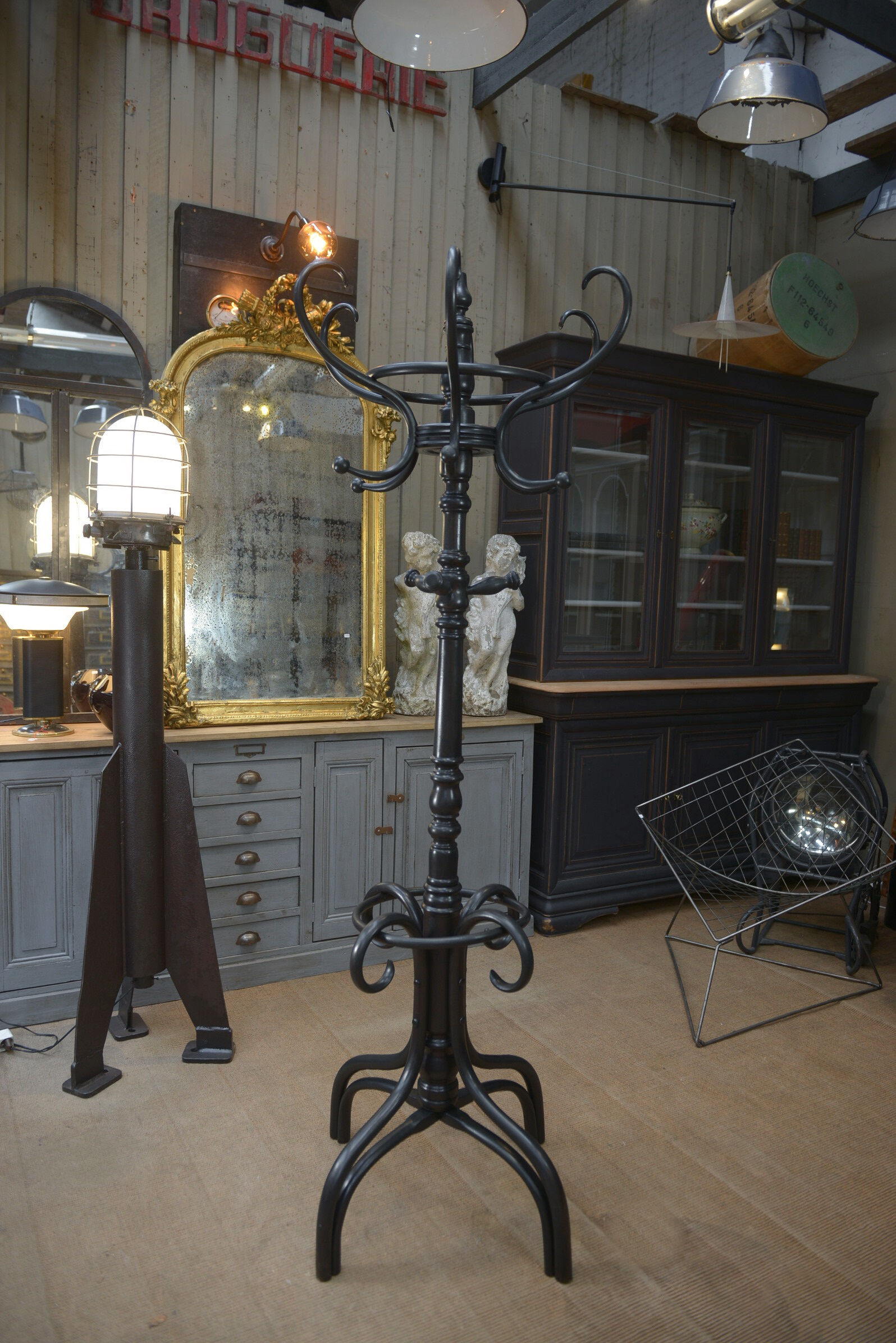 Old curved wooden parrot coat rack 1920