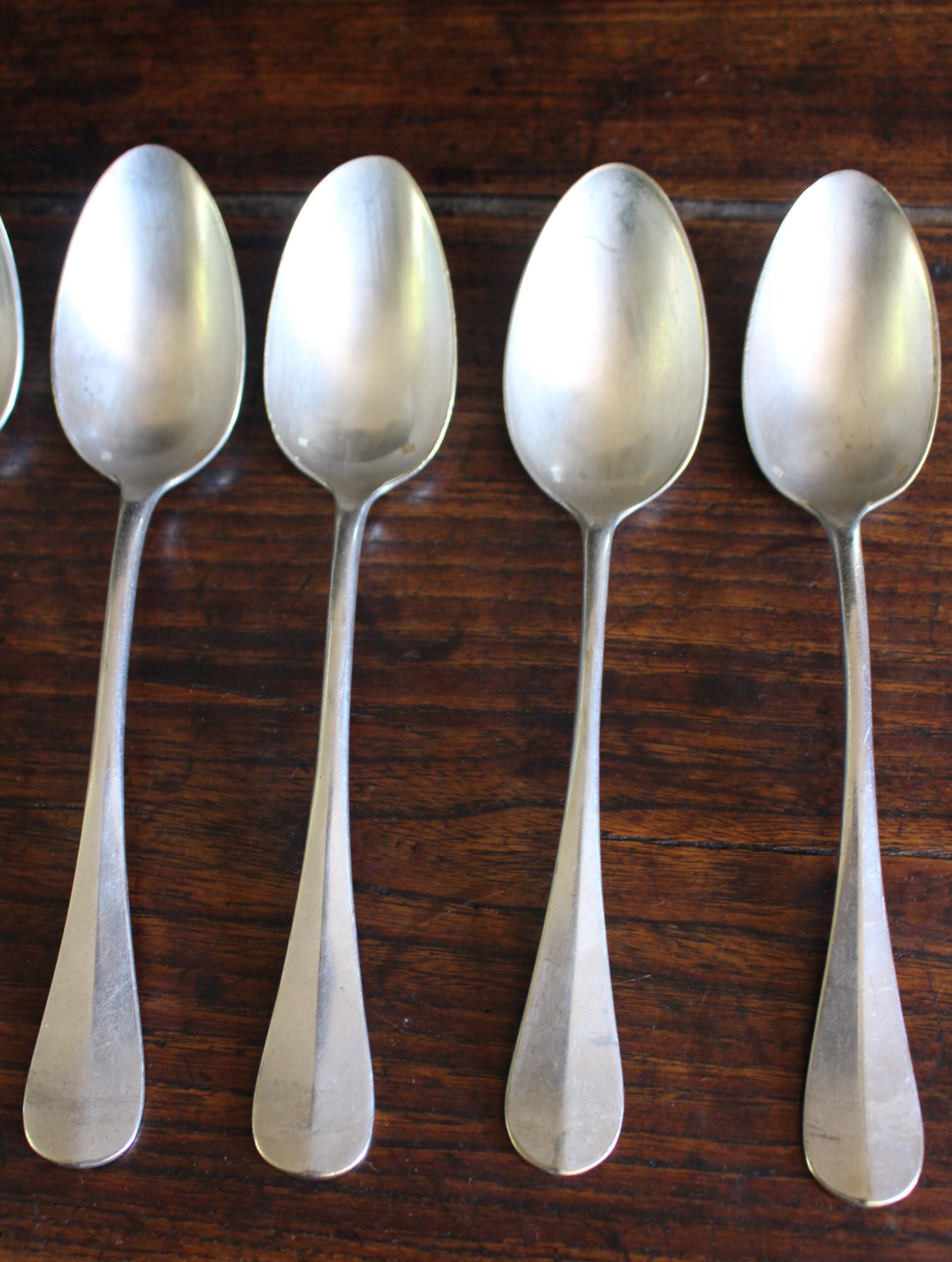 Set of 6 silver-plated metal soup spoons Uni Plat