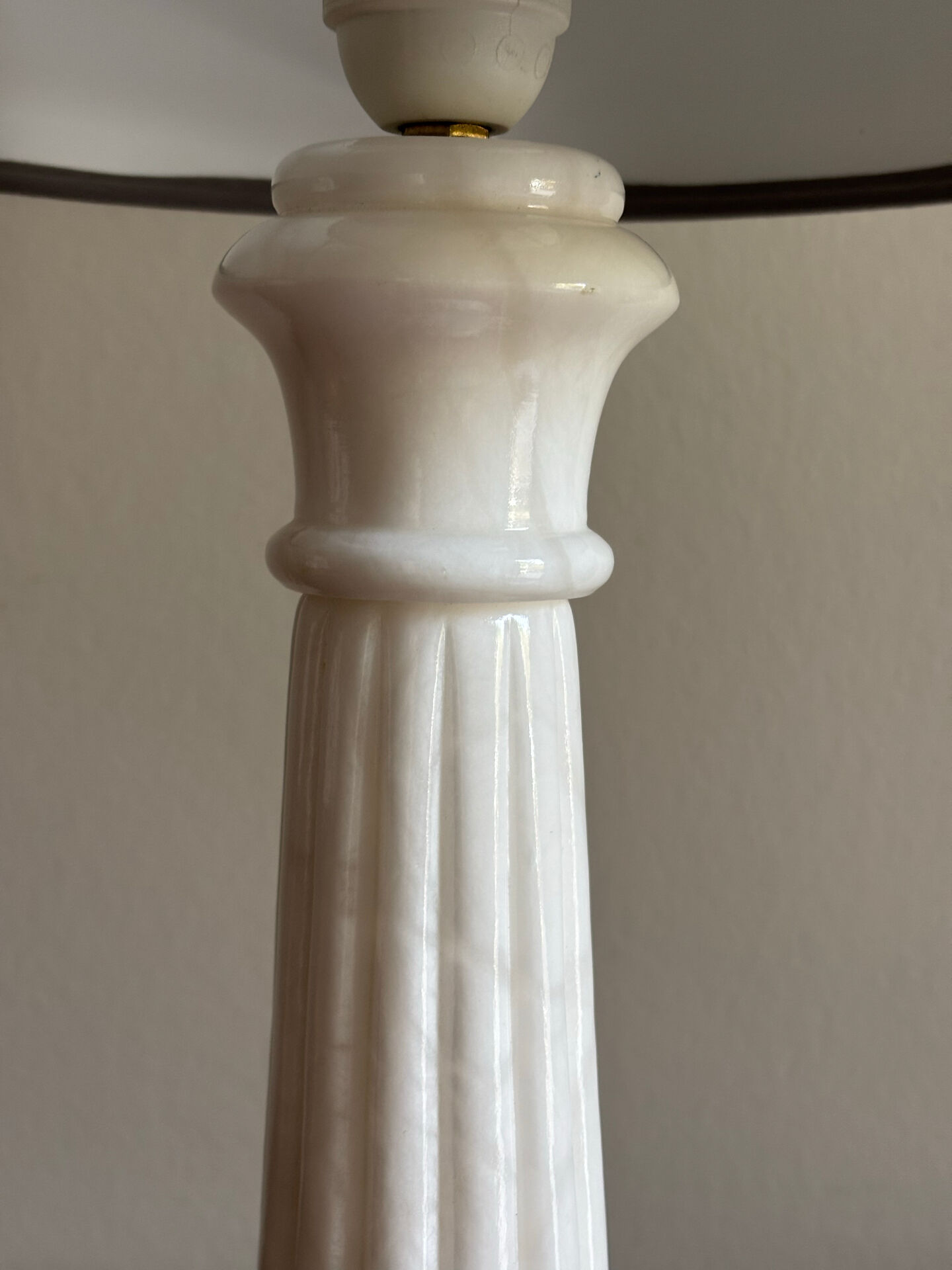Lampe colonne en albâtre