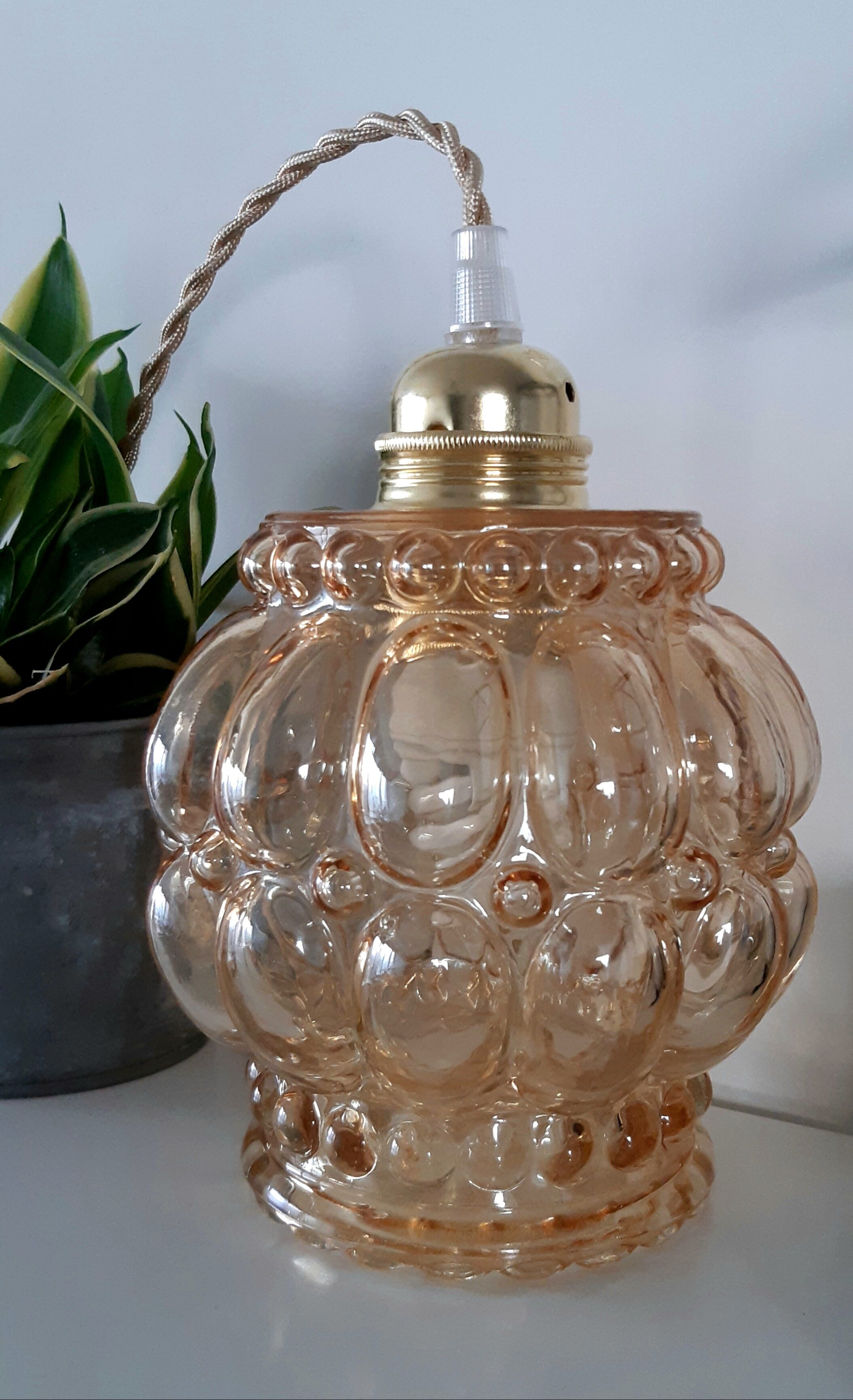 Suspension baladeuse en verre ambré