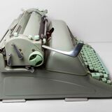 Typewriter Hermès Ambassador green 1962