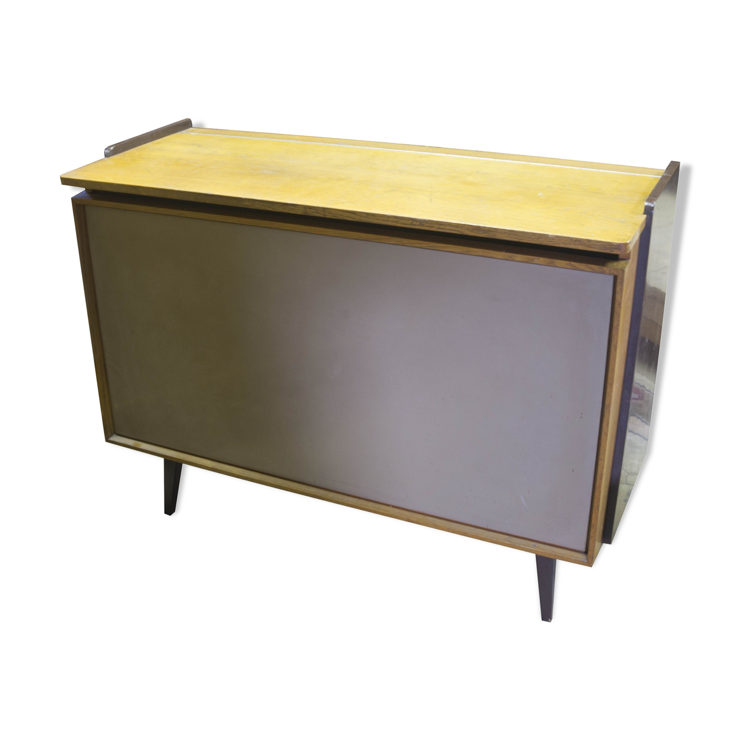 The 1960s vintage Dresser