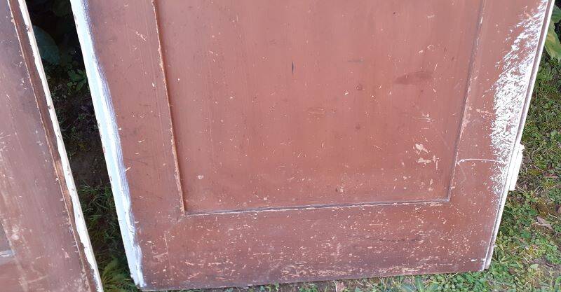Pair of old cupboard doors h220.5xL75cm each