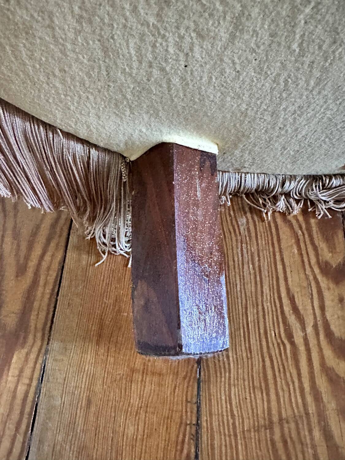 Fauteuil crapaud en velours