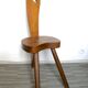 Chaise tripode en bois massif brutaliste
