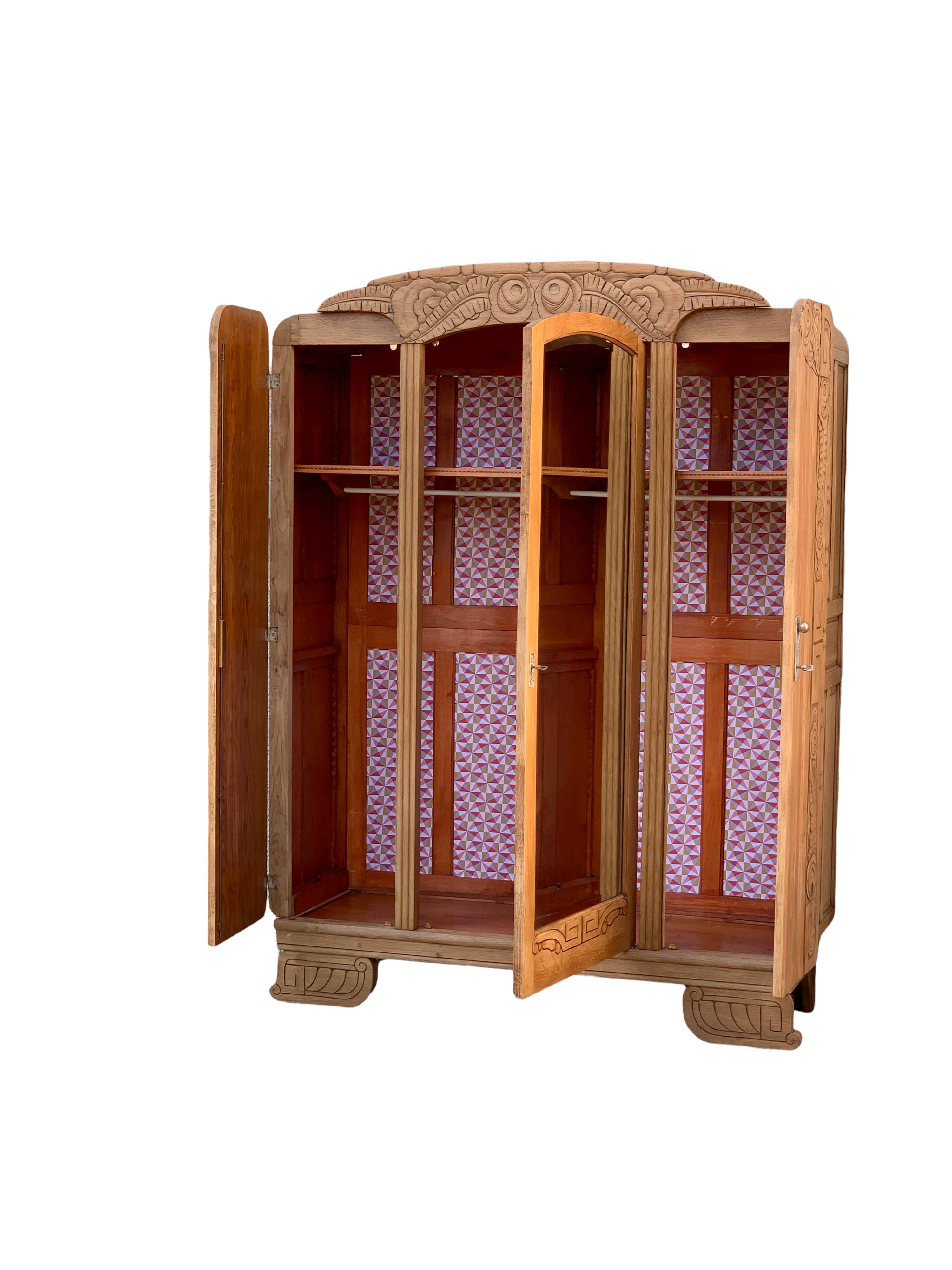 Armoire parisienne art déco chêne massif brut