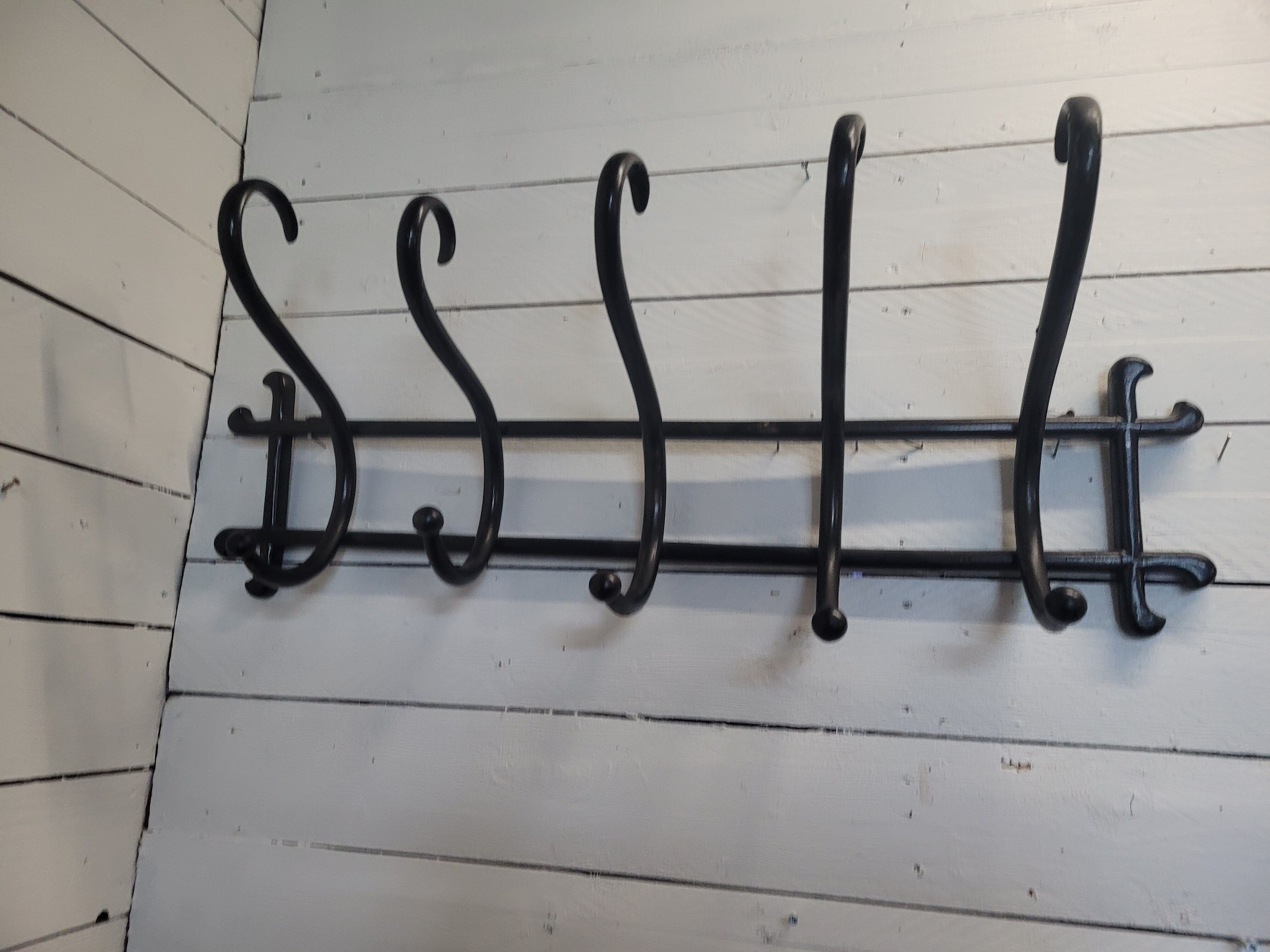 Antique coat rack in curved wood 5 hooks