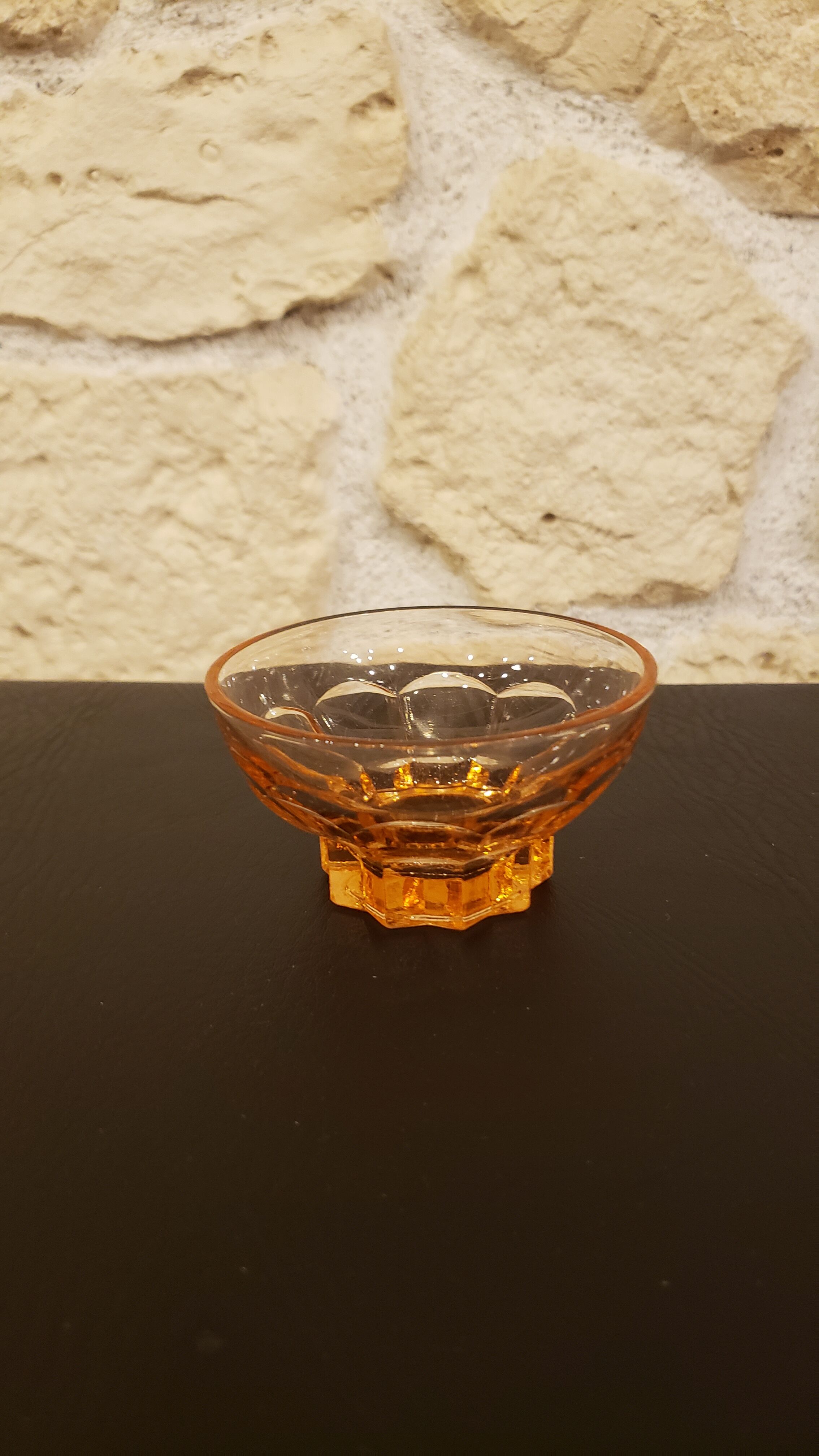18 coupelles verre rose pied étoile