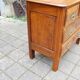 Petite commode parisienne Louis XV en noyer du 18e siècle