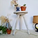 Tripod stool in wood
