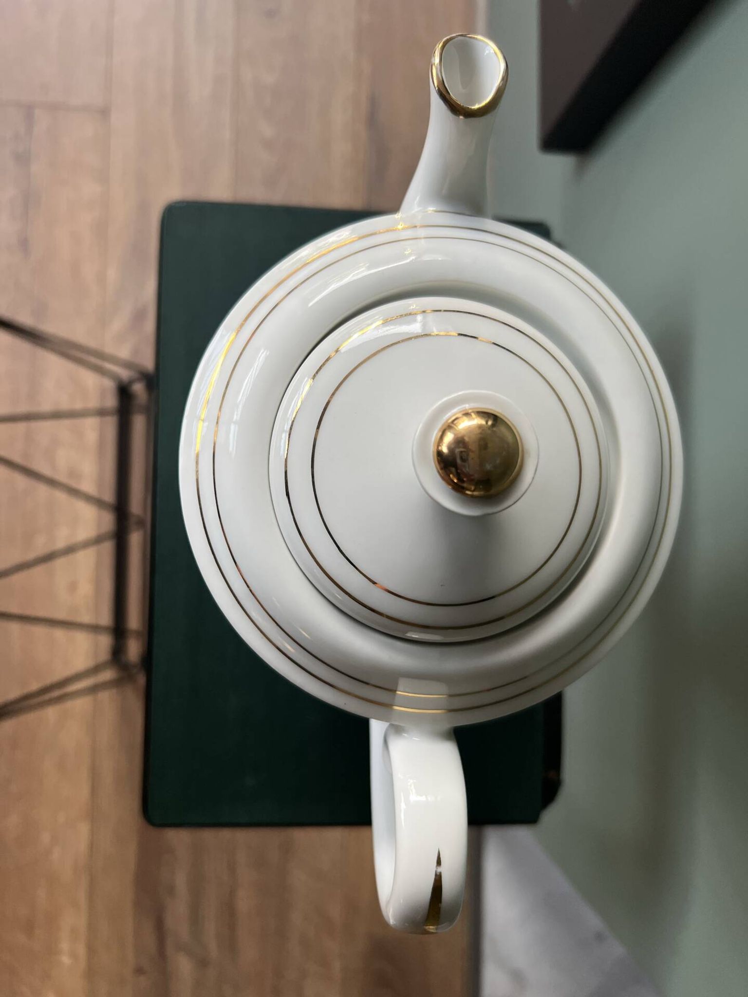 Ancienne cafetière / verseuse en Porcelaine de Limoges – Décor Rose et