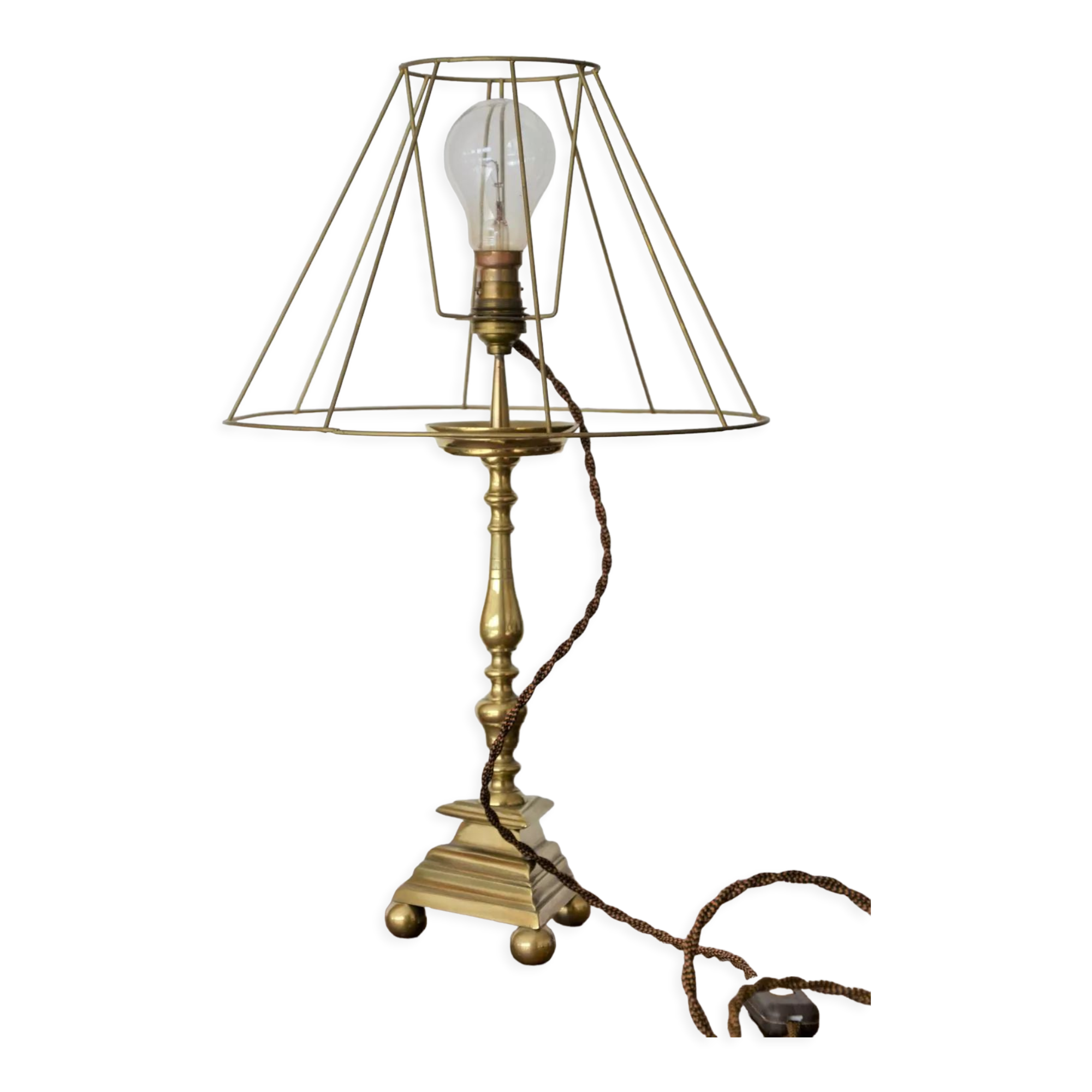Golden metal lamp base