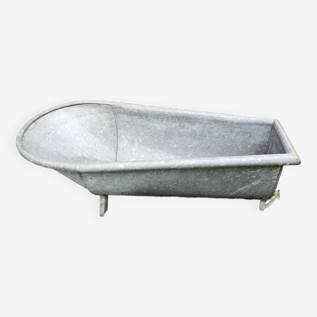 Baignoire ancienne d'enfant en zinc