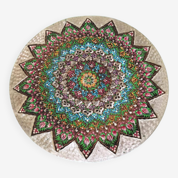 Assiette murale décorative en émail sur cuivre. Motifs Mandala aux multiples couleurs