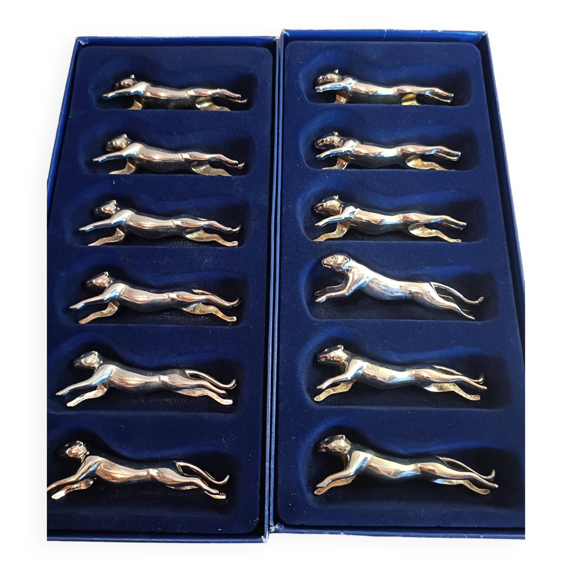 12 silver metal cat knife holders