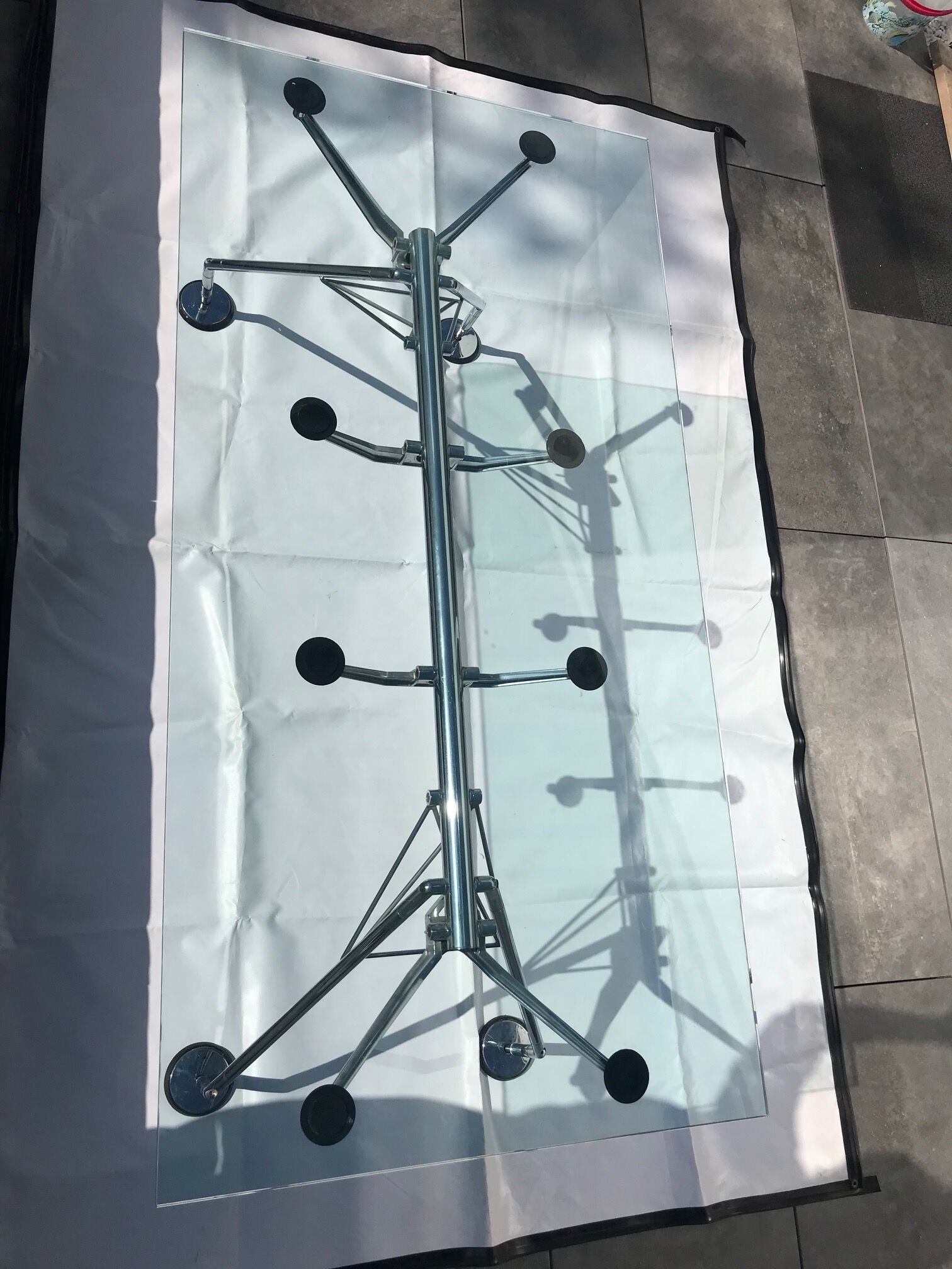 Dining table Nomos by Norman Foster for Tecno 1980