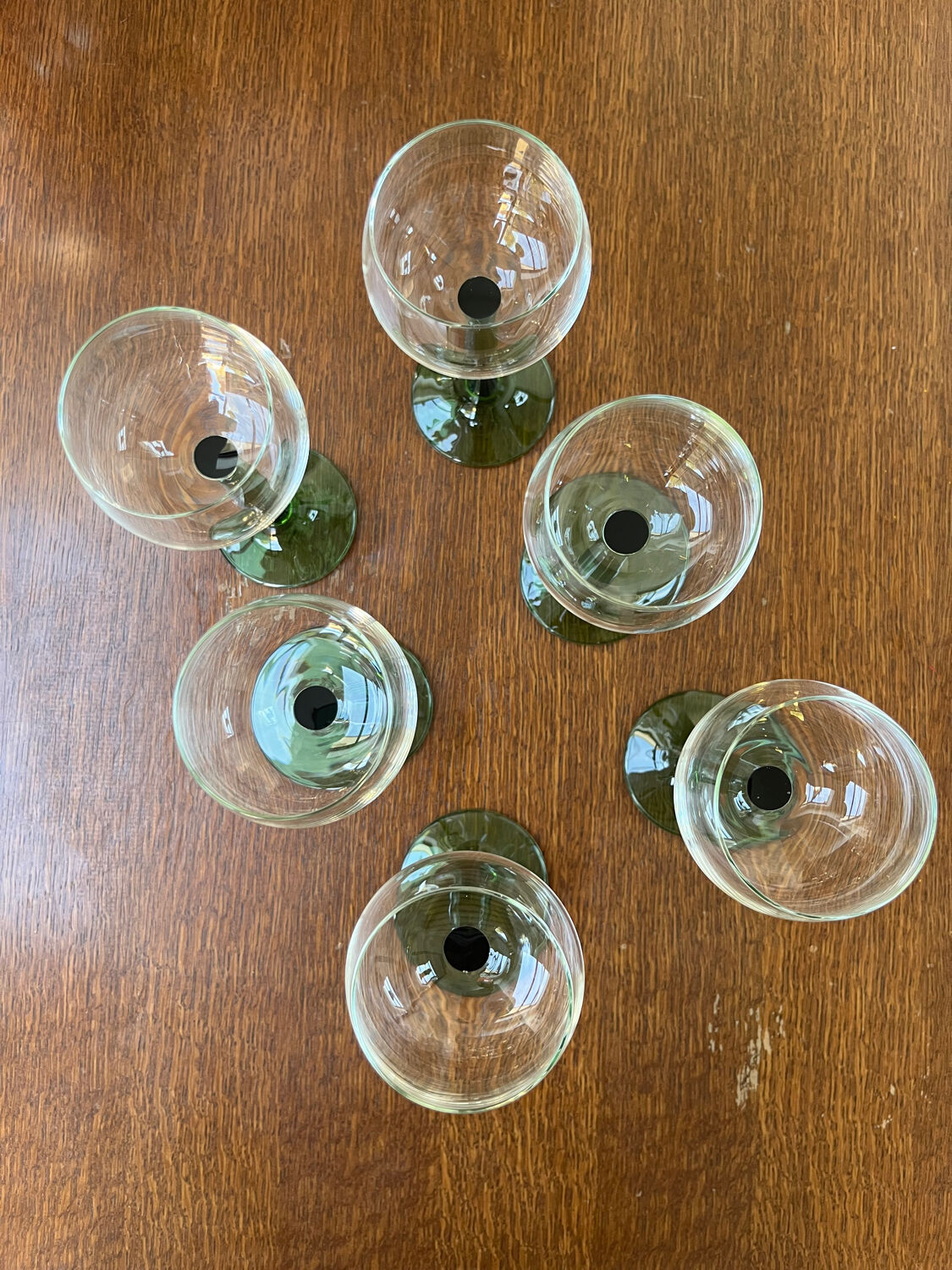 6 Alsatian glasses, green footed Roemer
