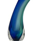 Vase en verre bleu