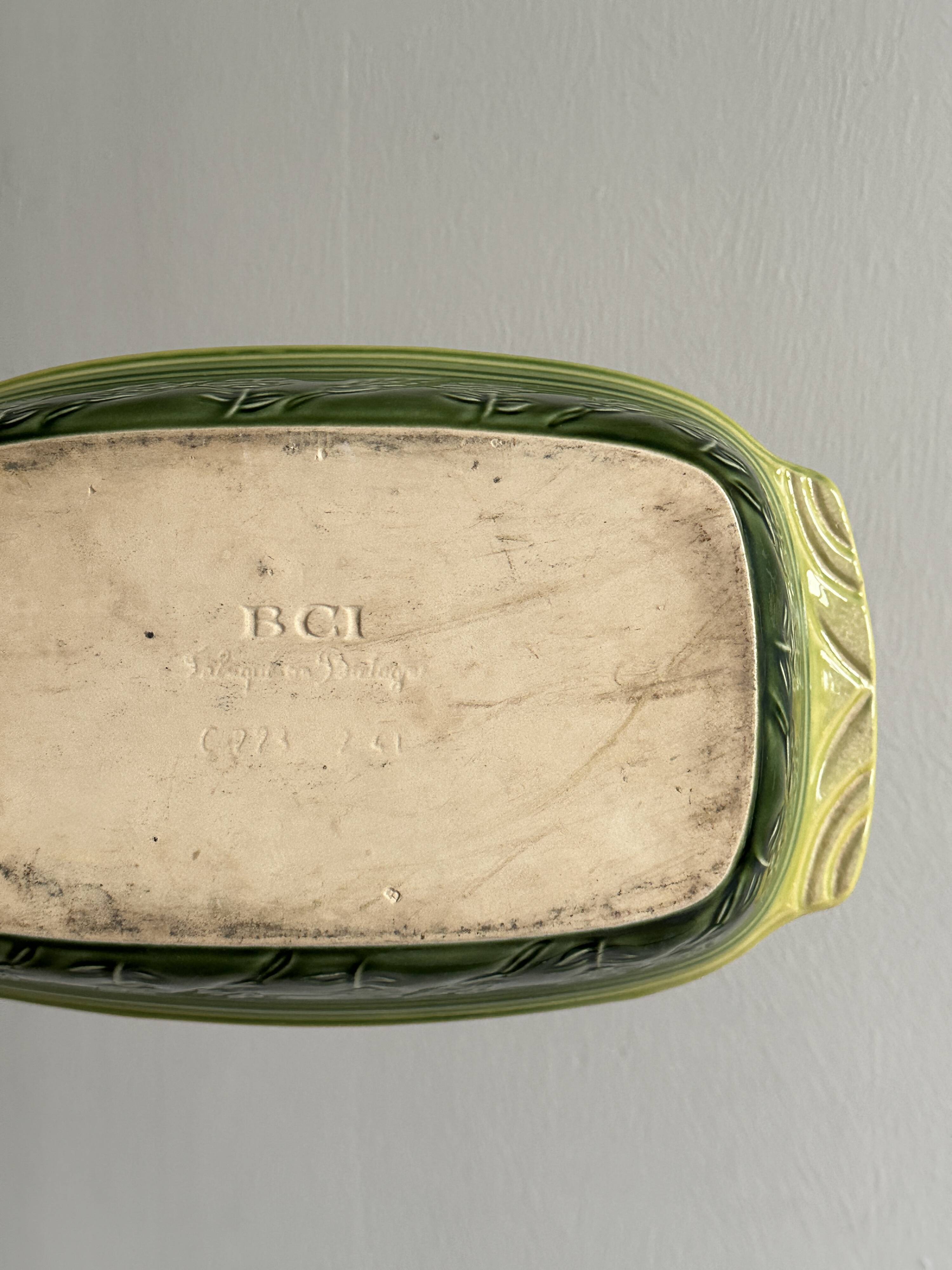 Ceramic baking dish, floral patterns