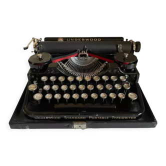 Underwood portable typewriter