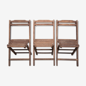 Lot 3 folding chairs wood