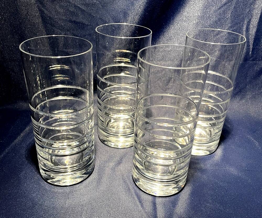 Set of 4 orangeade glasses water fruit juice in twisted crystal