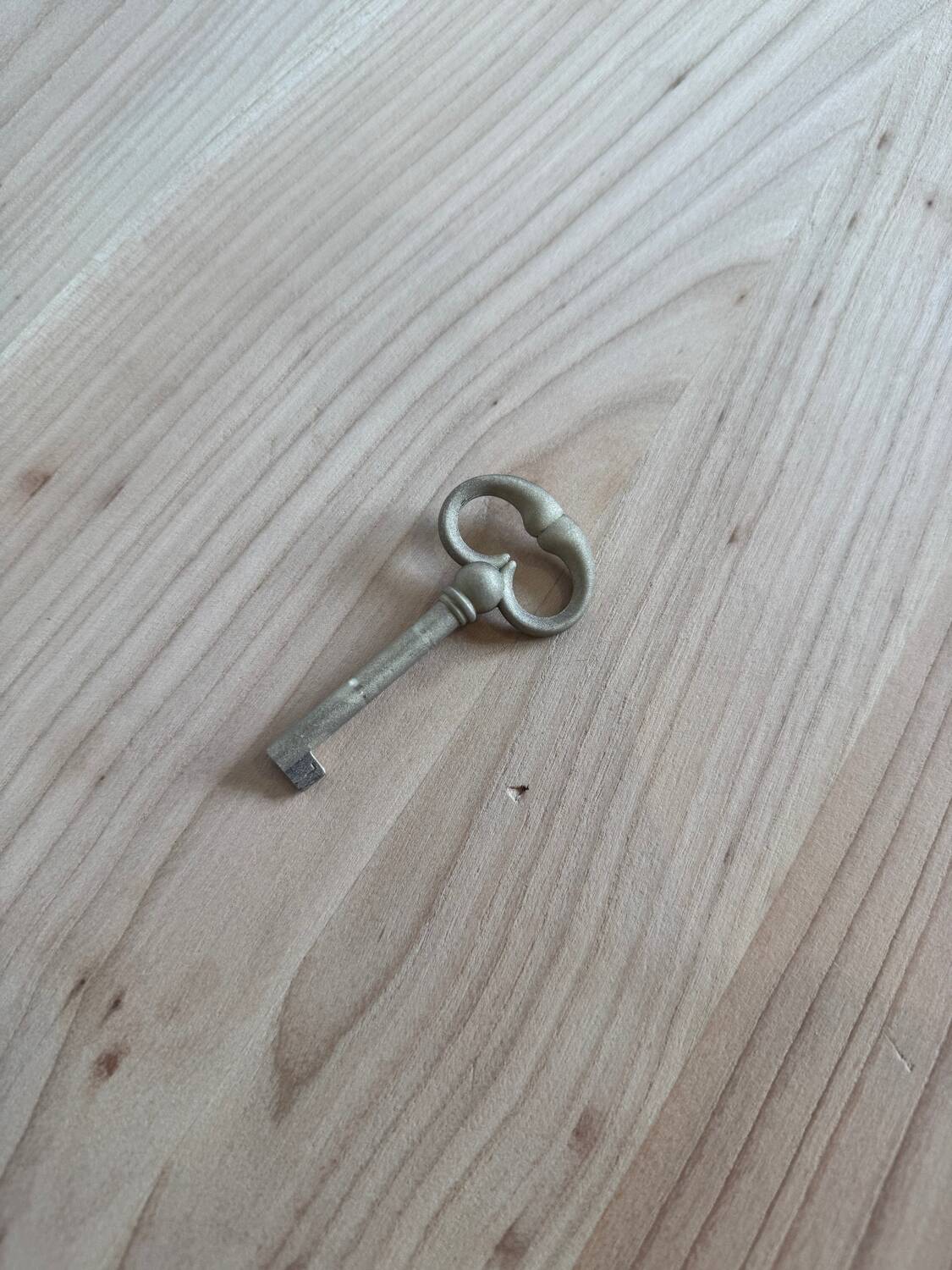 Restored jam cupboard – solid wood, sanded and air-blasted