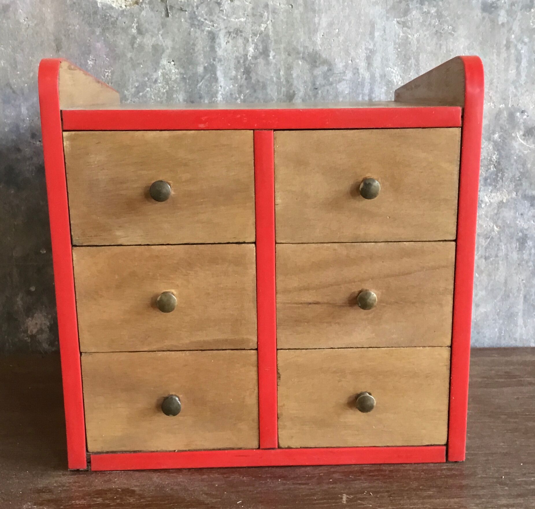 Small vintage craft furniture with fins, 6 drawers 1960