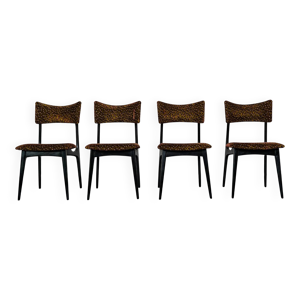 set de 4 chaises modernistes
