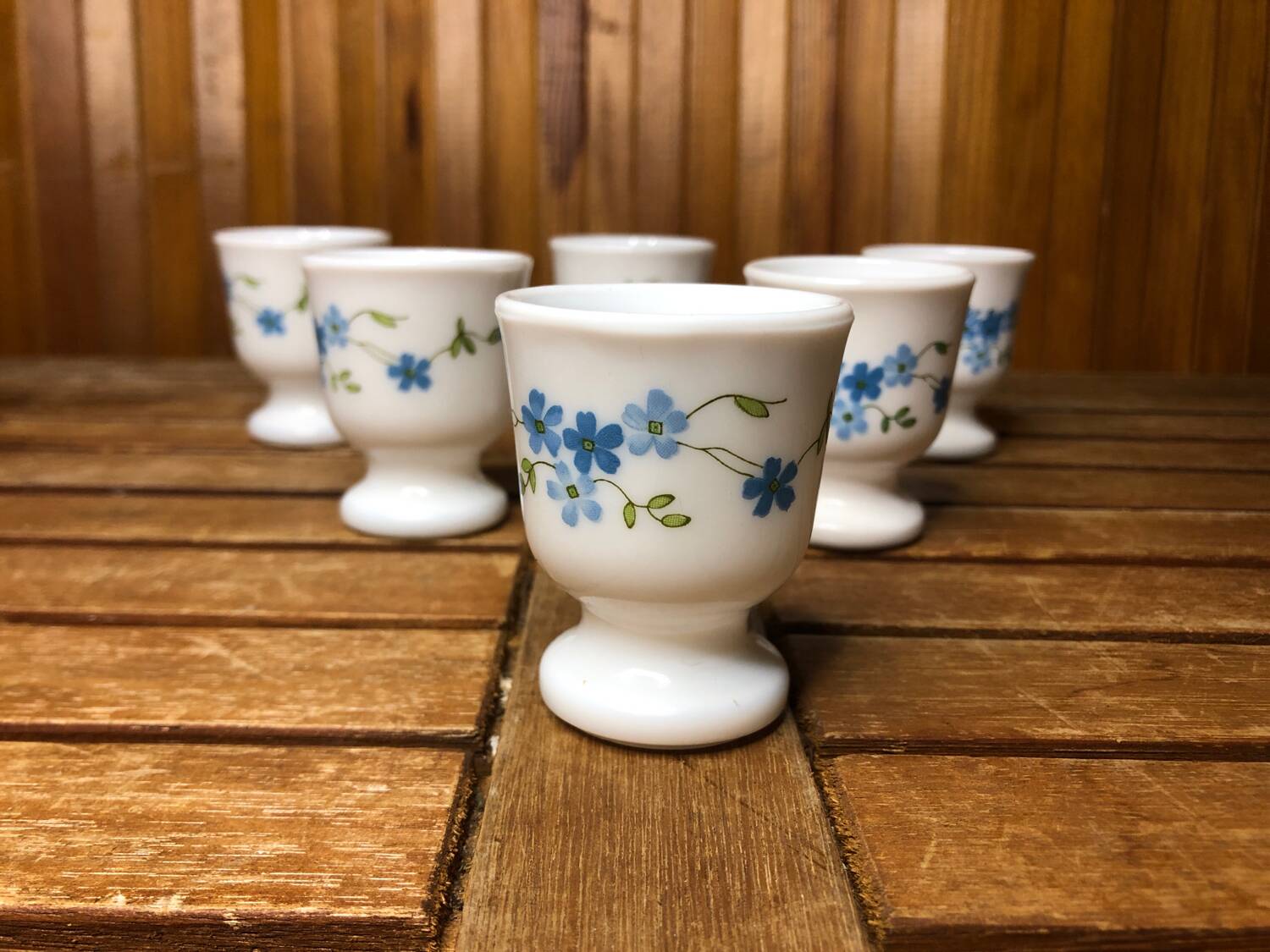 Set of 4 white opaline glass egg cups blue flower decor france vintage #a519