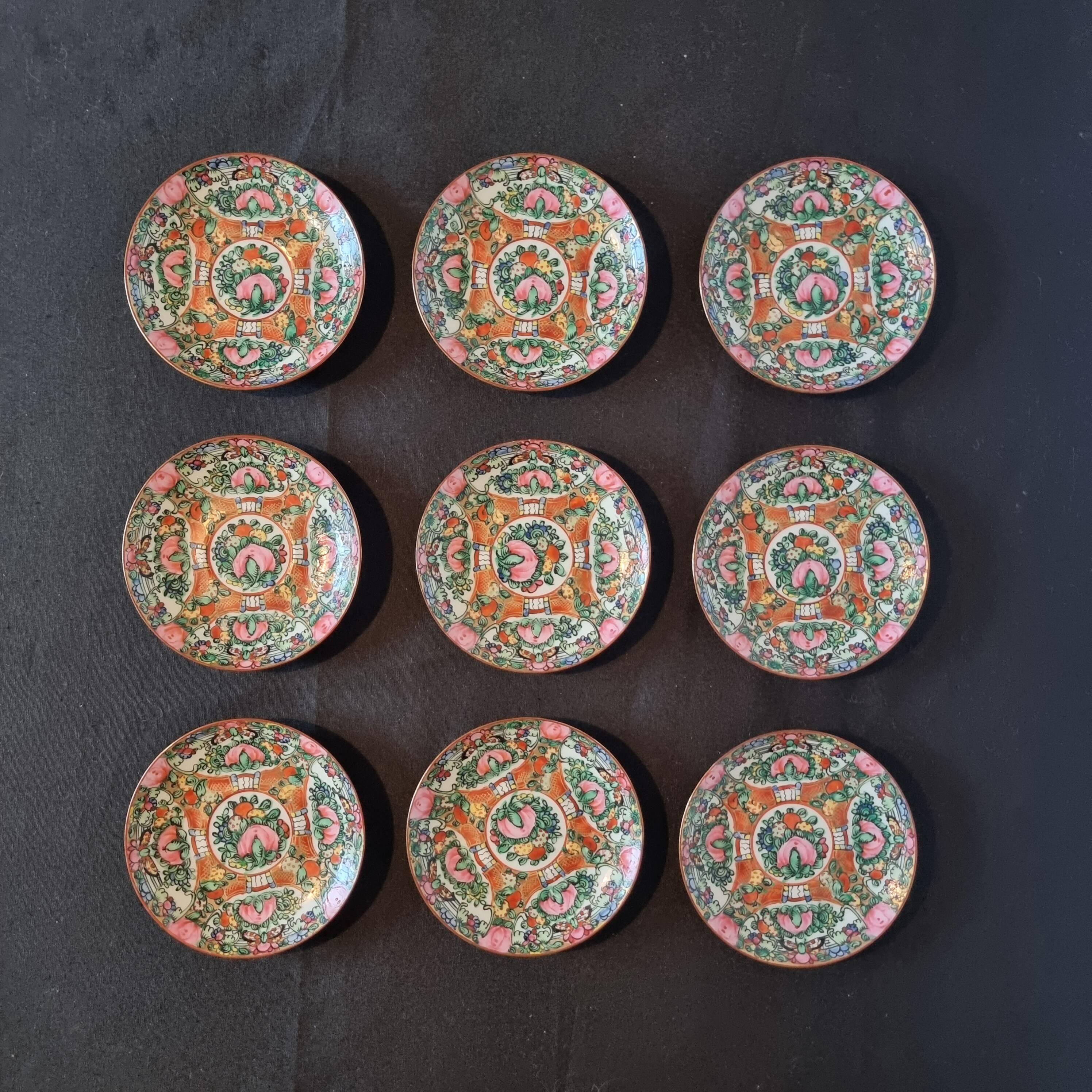 Set of 9 Macau porcelain bread or pasta plates, hand-painted