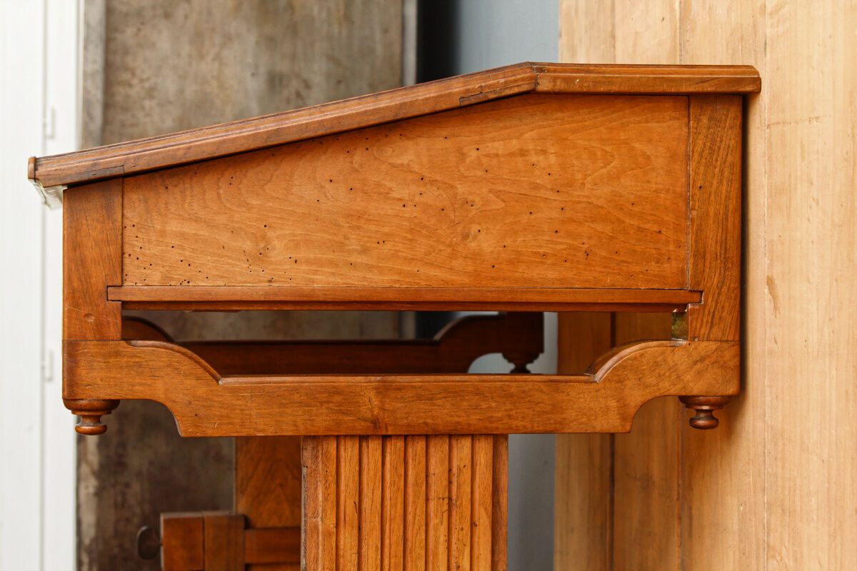 Foreman's desk, nineteenth century