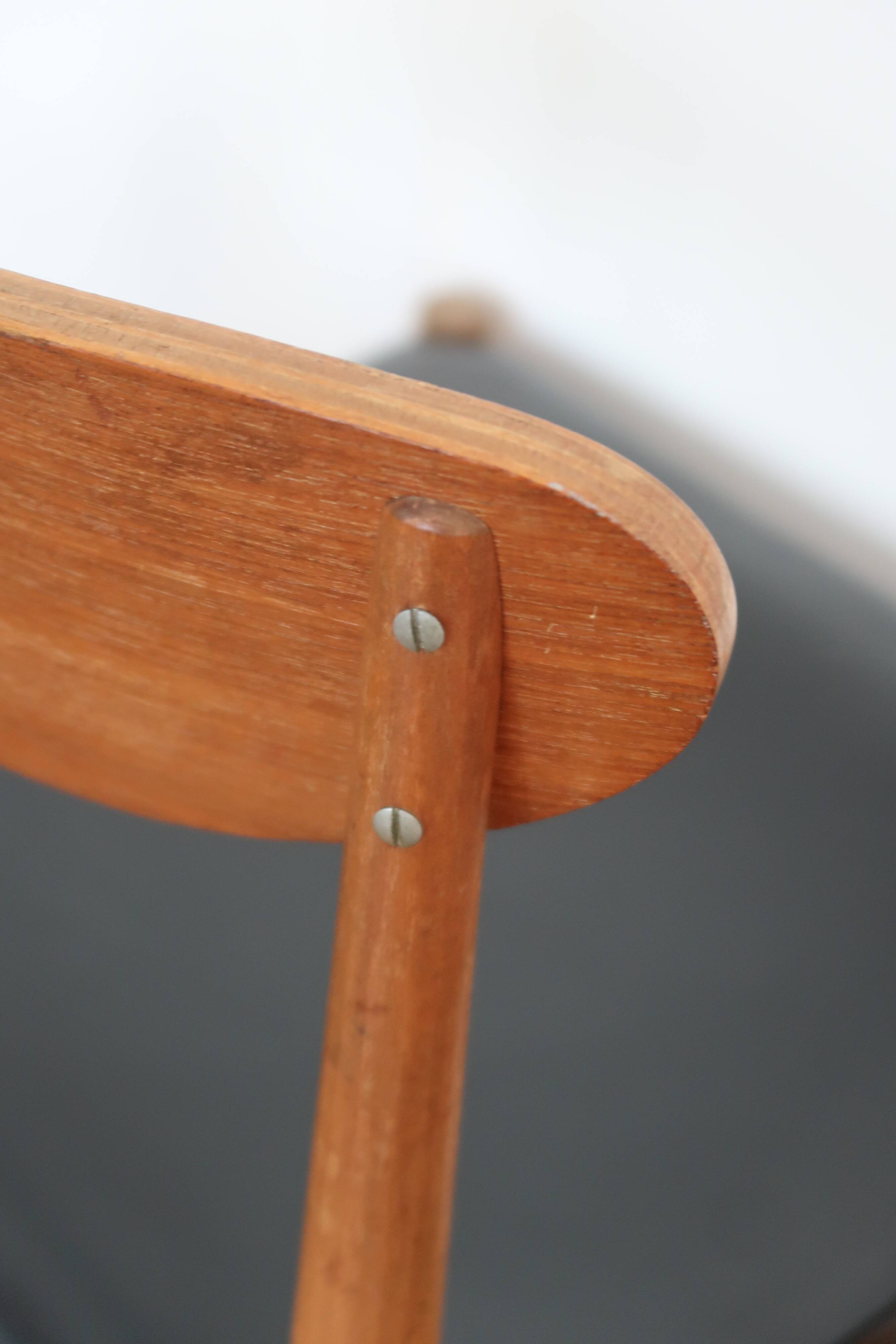 4 Scandinavian chairs skaï black