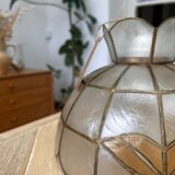 Mother-of-pearl and brass suspension