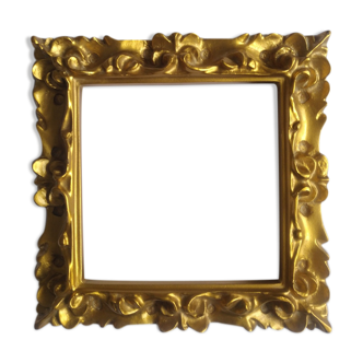Sculpted square golden frame